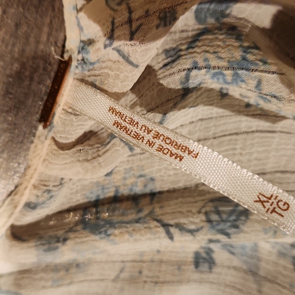 Free People Floral V-Neck Blouse - White and Blue - Picture 7 of 16